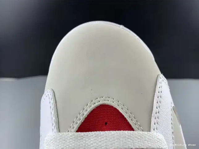 Rep Jordan Hare Air 6 CT8529-062 0427